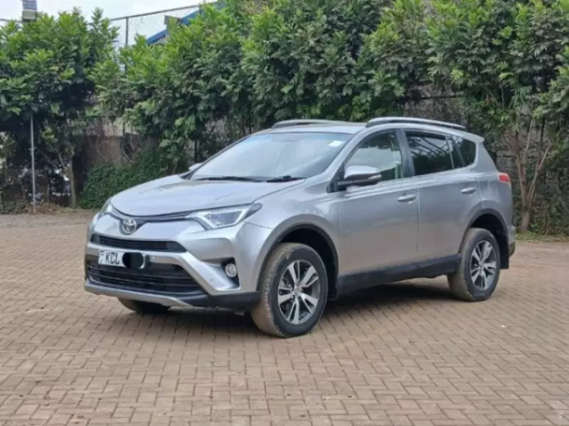 Toyota RAV 4   - 2017
