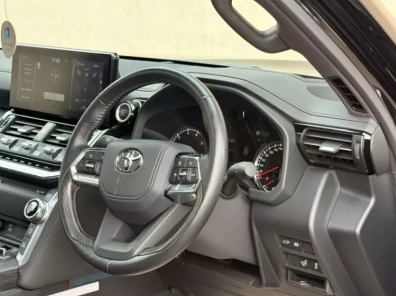 Toyota LAND CRUISER 300 LC300   - 2023