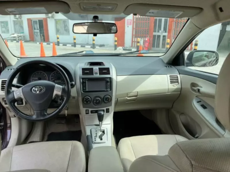 Toyota Corolla   - 2013