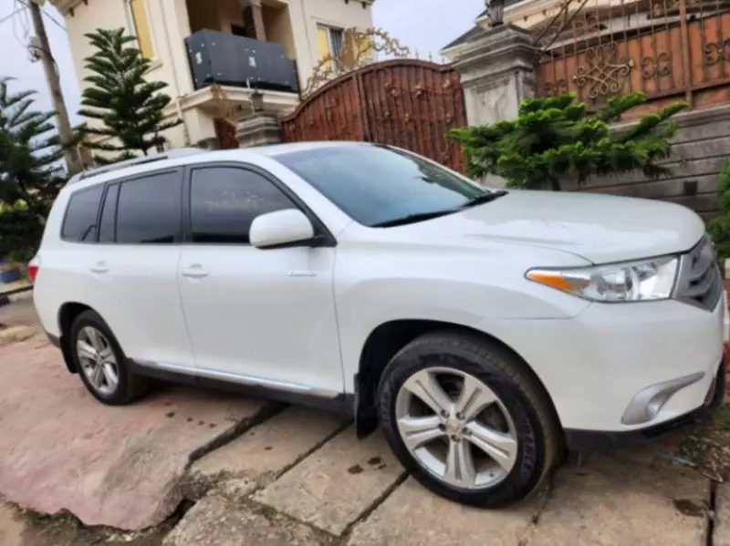 Toyota Highlander   - 2009