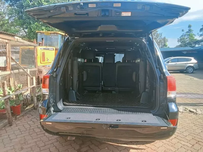 Toyota Landcruiser  V8   - 2016