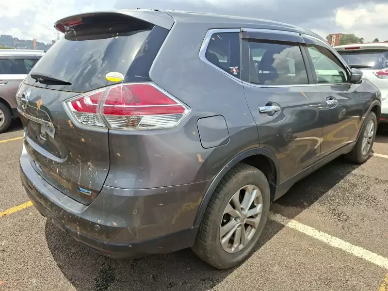 Nissan X-Trail   - 2014