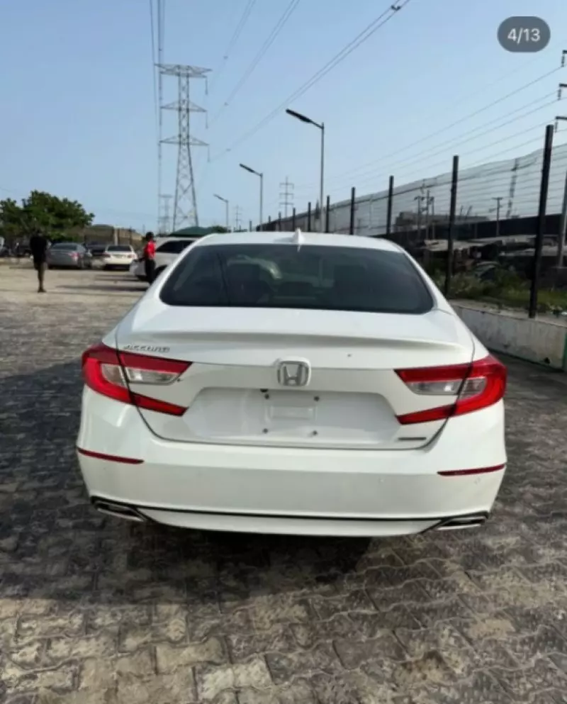 Honda Accord   - 2018