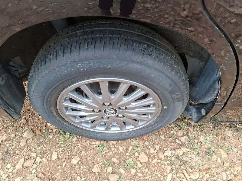 Toyota Fielder    - 2012