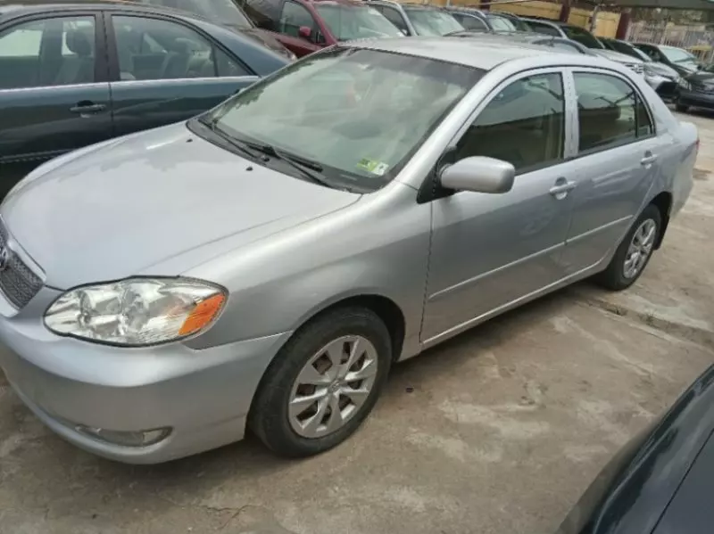 Toyota Corolla   - 2007