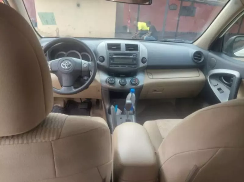 Toyota RAV4   - 2014