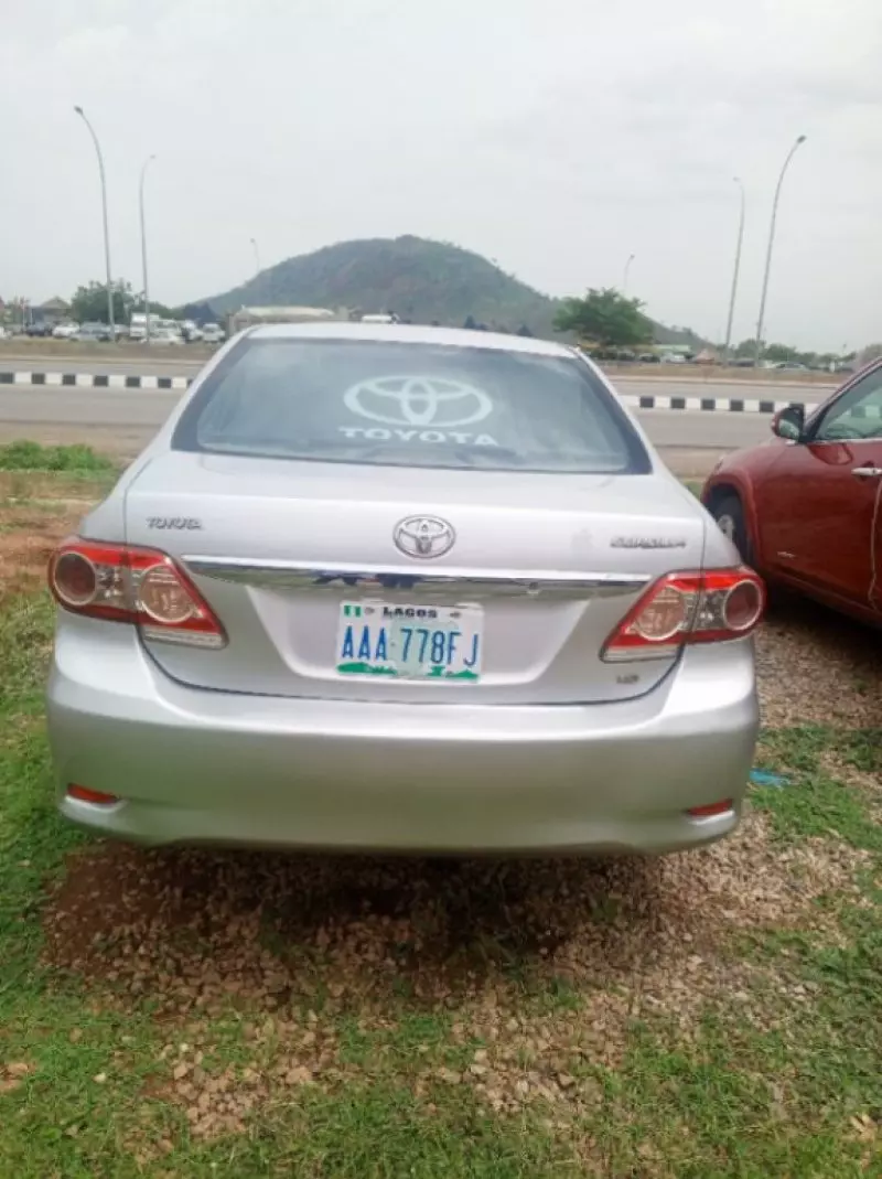 Toyota Corolla   - 2012