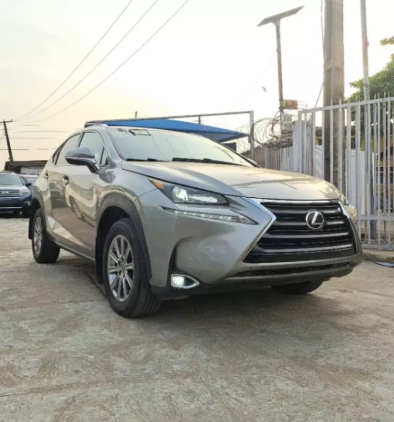 Lexus NX 200T   - 2016