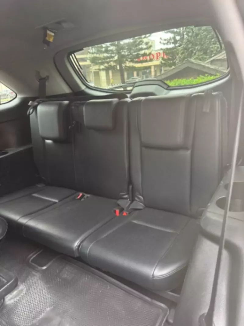 Toyota Highlander   - 2016
