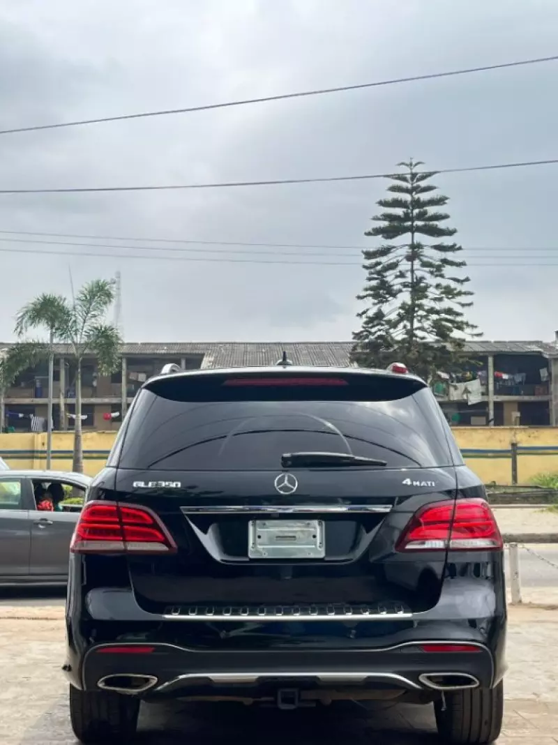 Mercedes-Benz ML 350   - 2012