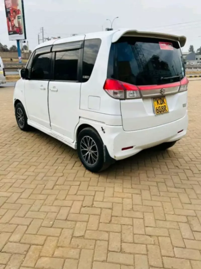 SUZUKI Solio   - 2015