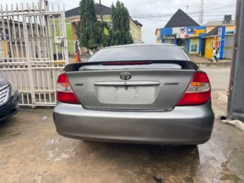 Toyota camry   - 2004