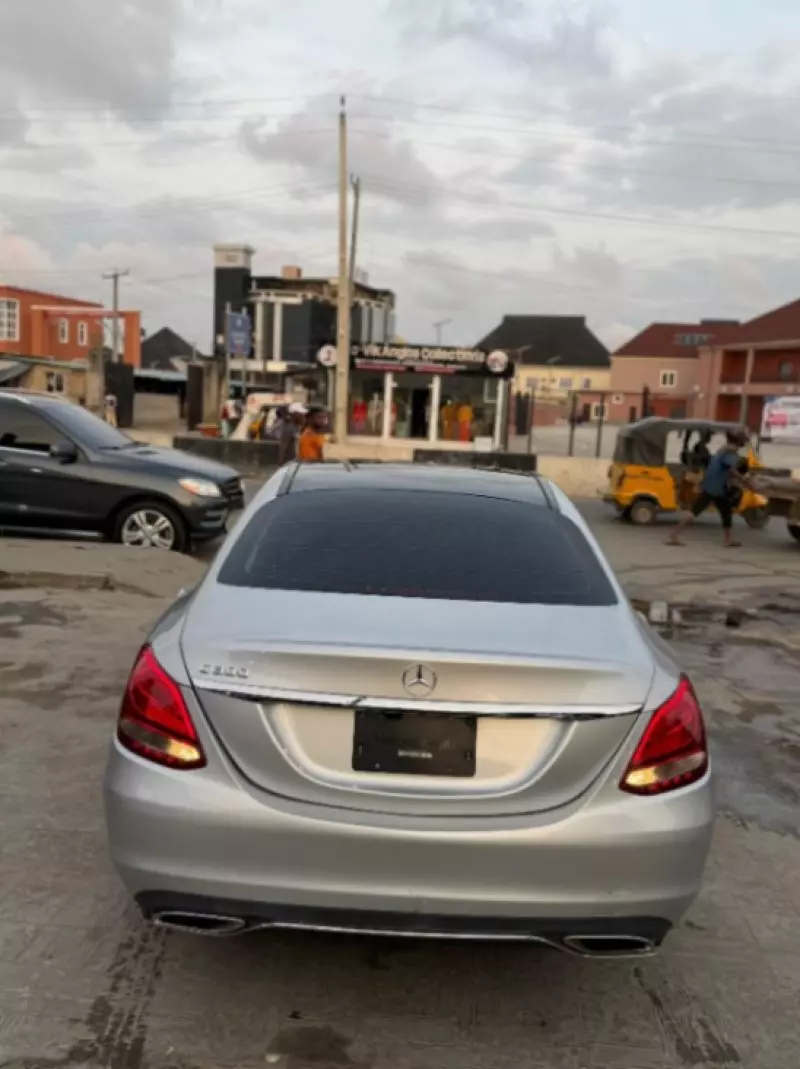 Mercedes-Benz C 300   - 2016
