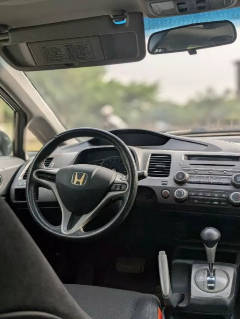 Honda Civic   - 2011