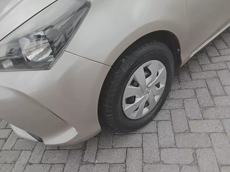 Toyota Vitz   - 2016