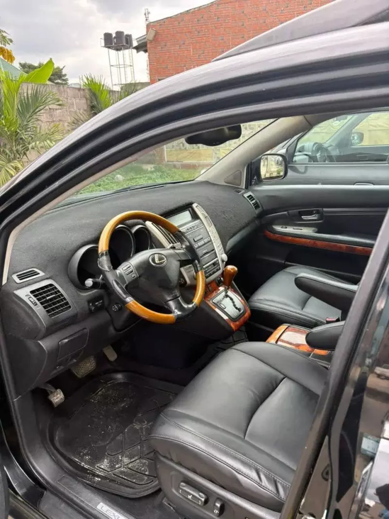 Toyota Camry   - 2013