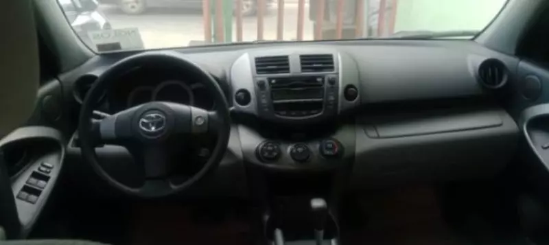 Toyota RAV 4   - 2010