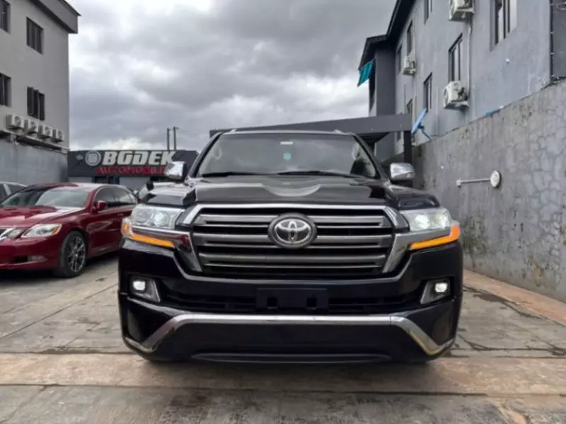 Toyota Land Cruiser