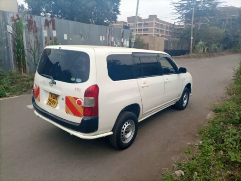 Toyota Probox    - 2016