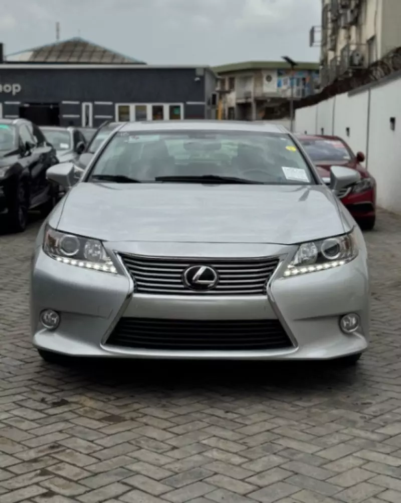Lexus ES 350   - 2013