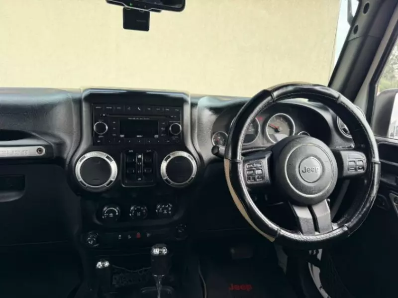 JEEP Wrangler Sahara