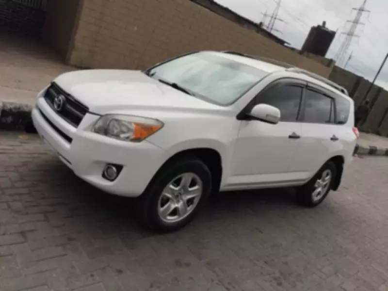Toyota RAV4   - 2009