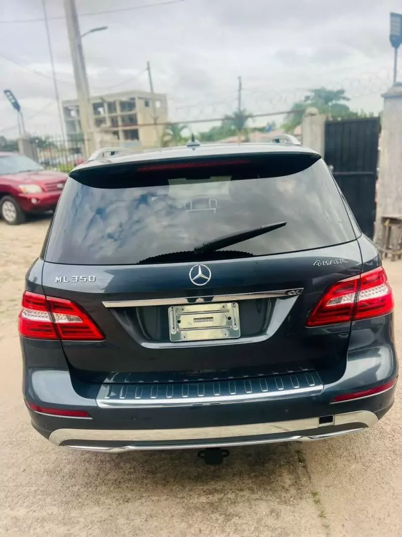Mercedes-Benz ML 350   - 2012