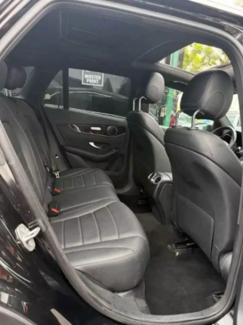 Mercedes-Benz GLC 300   - 2016
