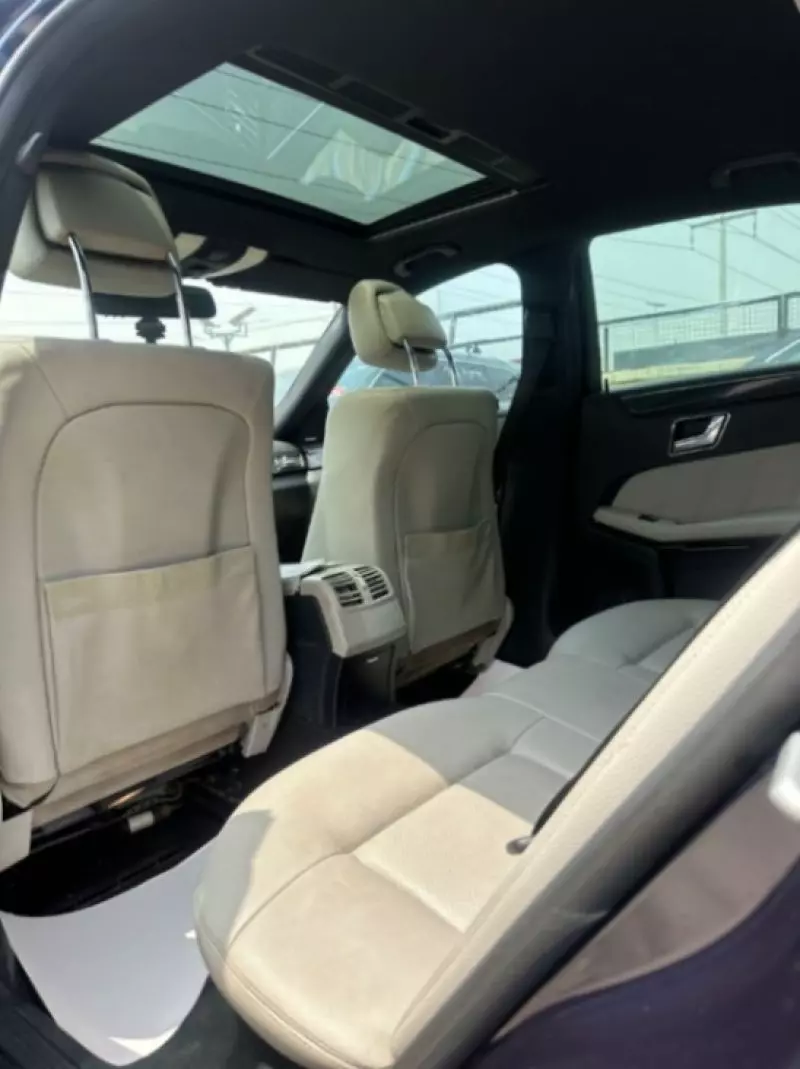 Mercedes-Benz E-Class   - 2010