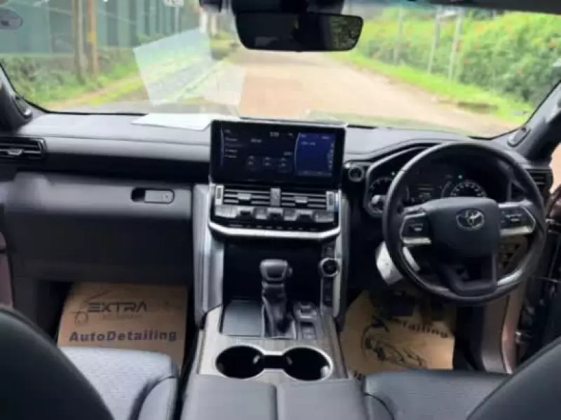 Toyota Landcruiser ZX   - 2023