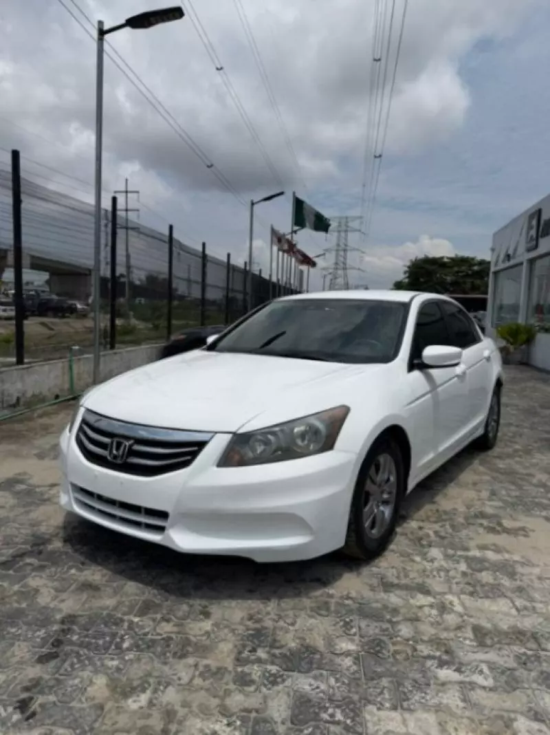 Honda Accord - 2012