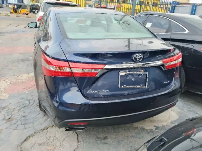 Toyota Avalon