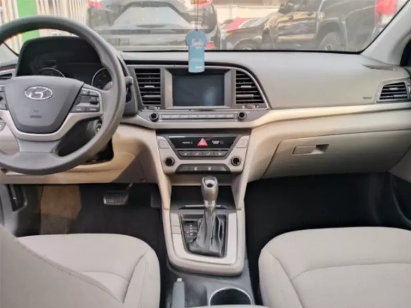 Hyundai Elantra   - 2018