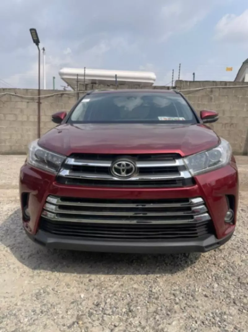 Toyota Highlander   - 2018
