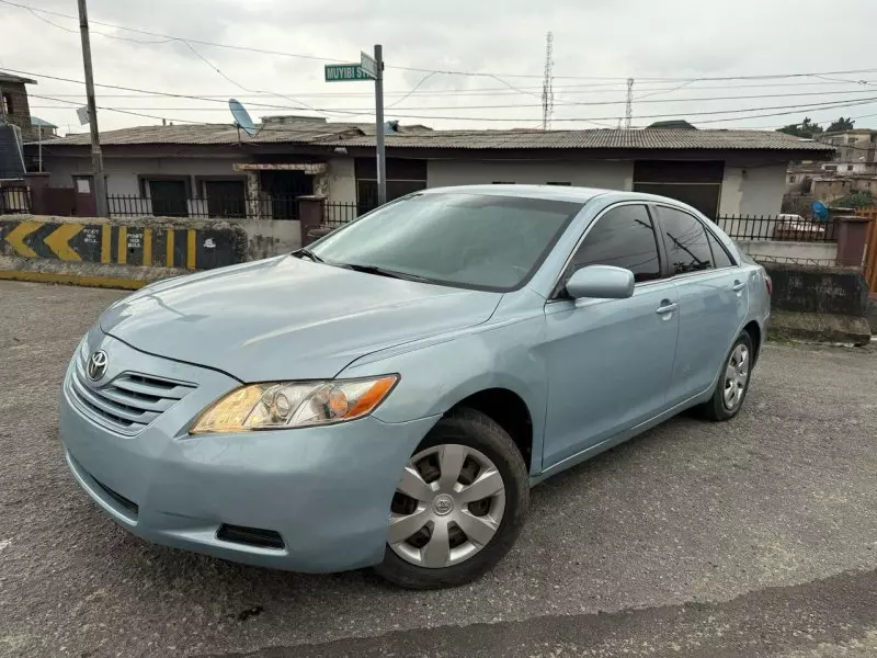 Toyota Camry   - 2007