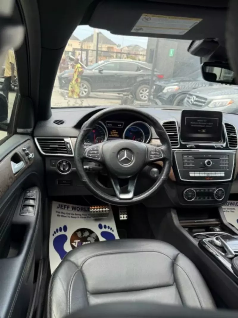 Mercedes-Benz GLE 43 AMG   - 2018