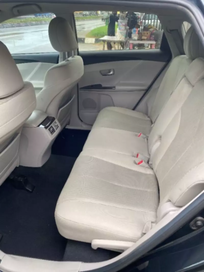 Toyota Venza   - 2013