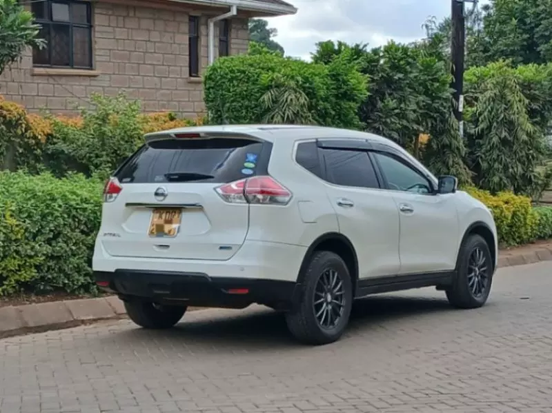 Nissan X-Trail   - 2017