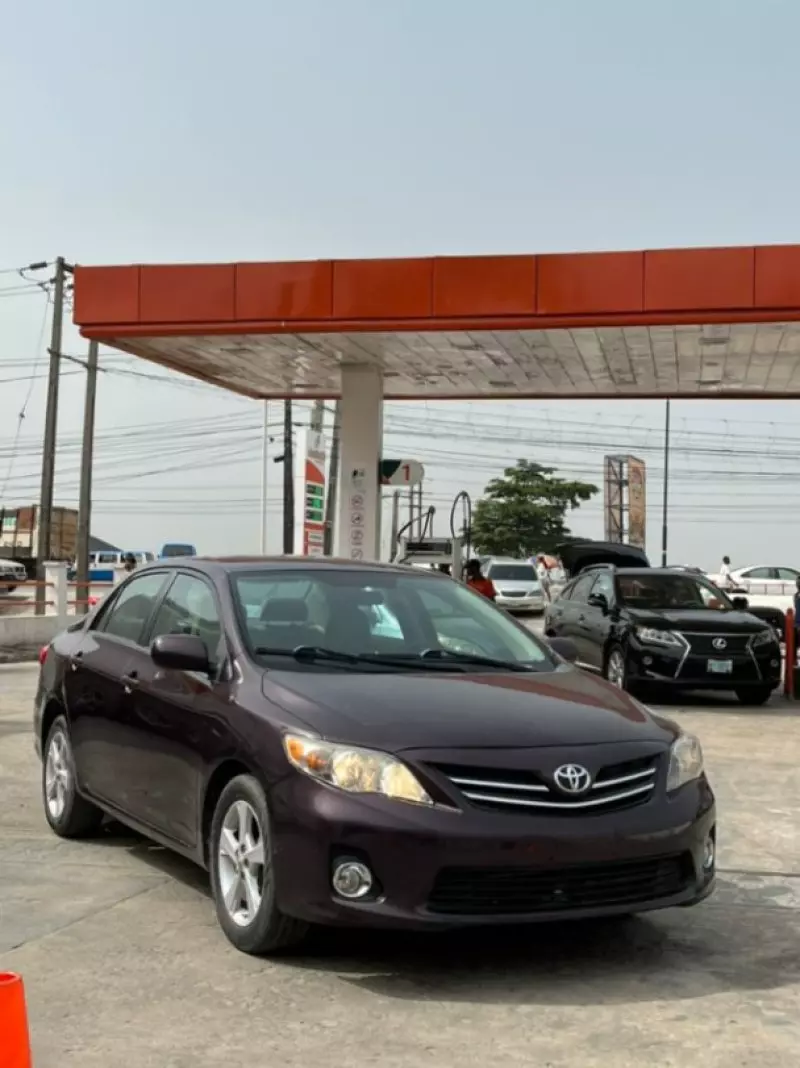 Toyota Corolla   - 2013