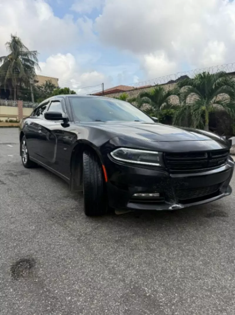 Dodge Charger   - 2018