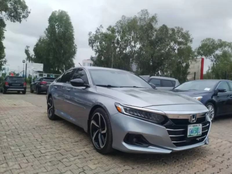 Honda Accord   - 2022