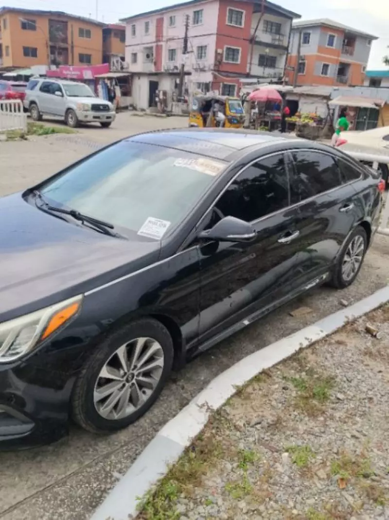 Hyundai Sonata   - 2015