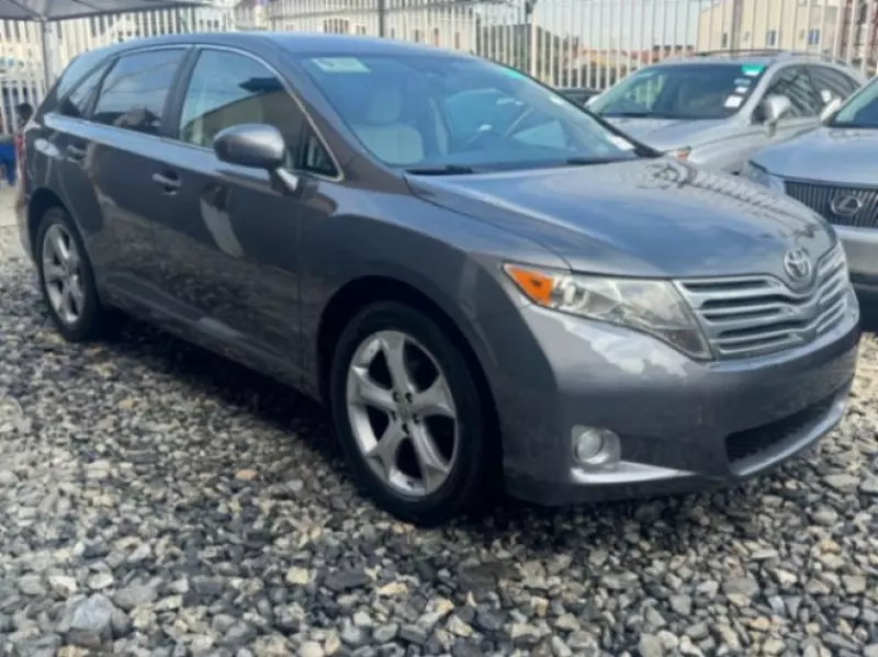 Toyota Venza   - 2010