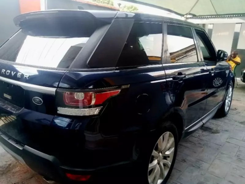 RANGE ROVER HSE LR4   - 2015