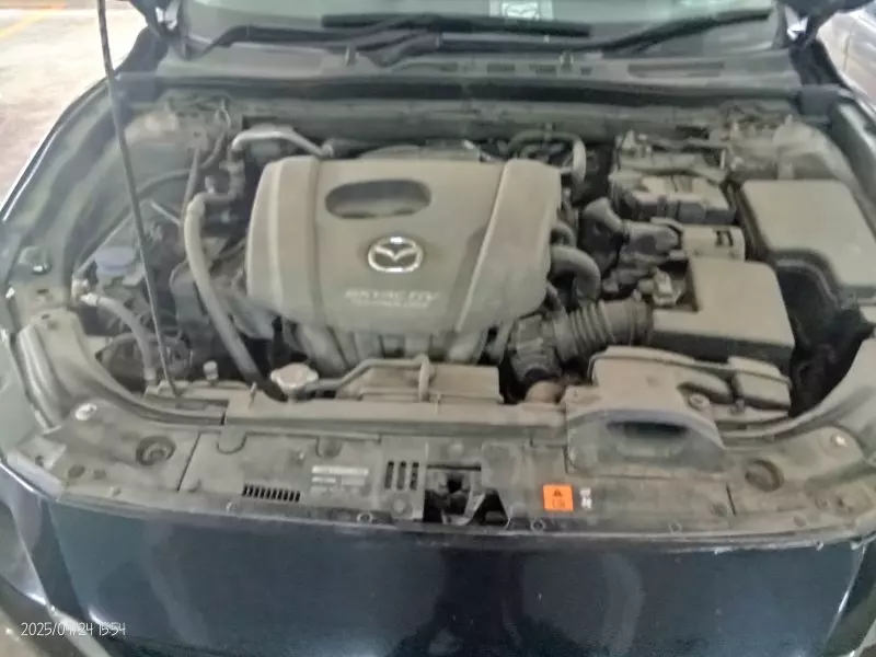 Mazda Axela    - 2015