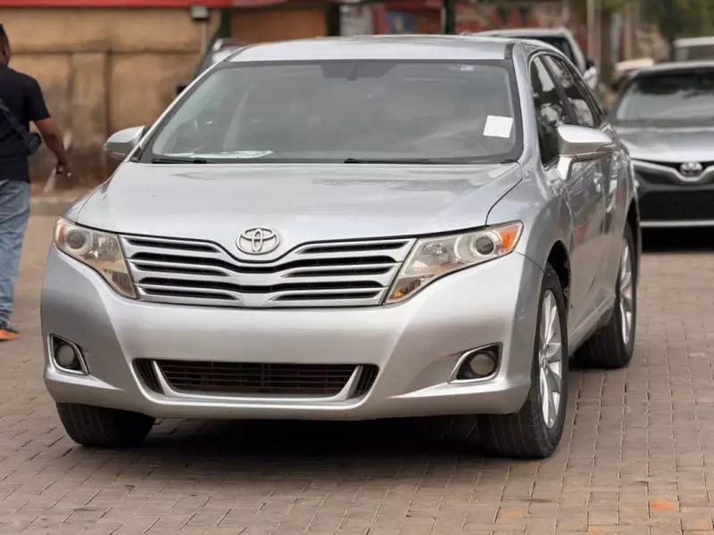 Toyota Venza   - 2014