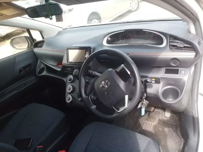 Toyota Sienta