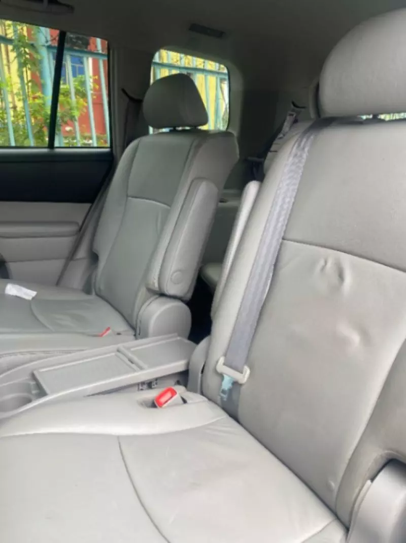 Toyota Highlander   - 2013