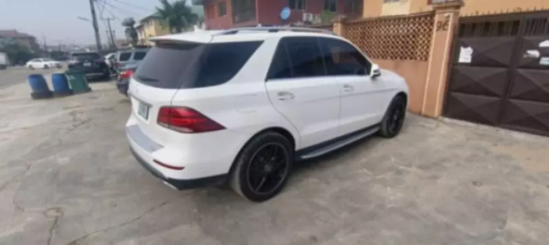 Mercedes-Benz GLE 350   - 2016