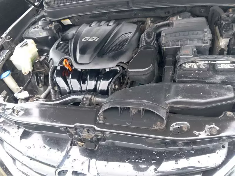 Hyundai Sonata   - 2013